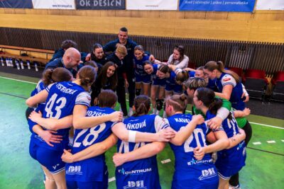 ¼ FINÁLE PLAY-OFF.